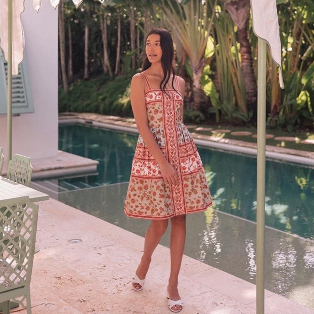 Gal meets glam paisley dress